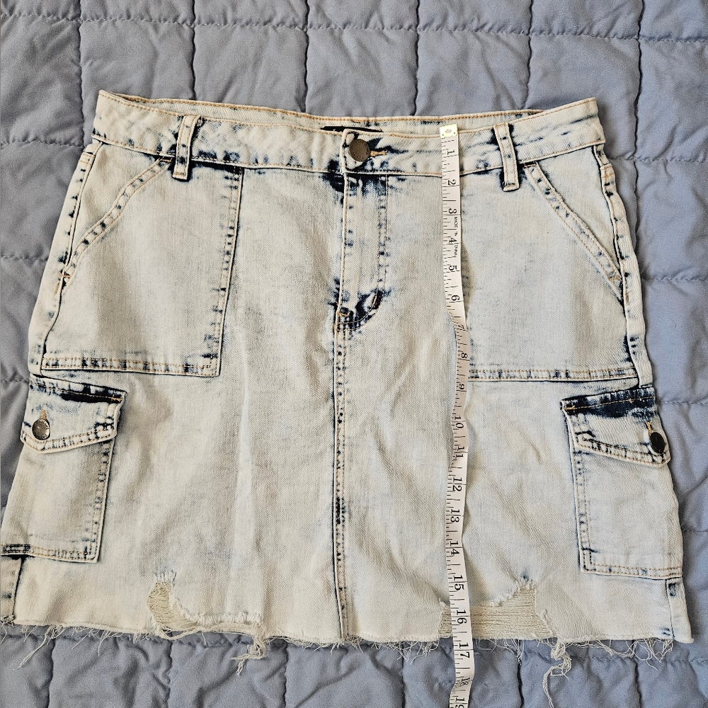 YMI Acid Light Wash Mini Denim Distressed Skirt Size 13